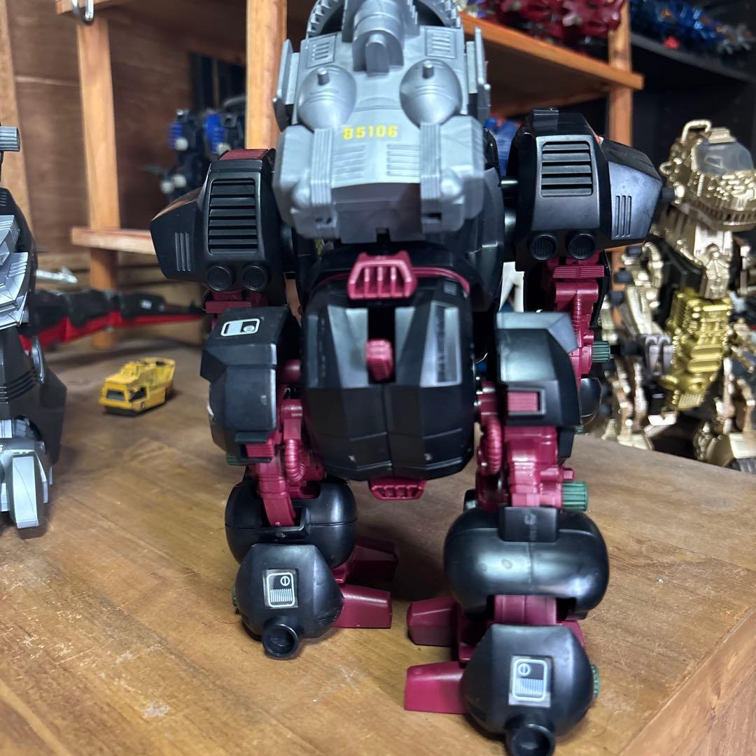 TOMY メカ生体ゾイド　アイアンコング　ジャンク