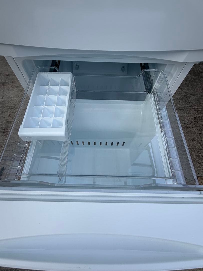 【ほぼ未使用】極美品 TOSHIBA 2ドア冷蔵庫 GR-W17BS (W)