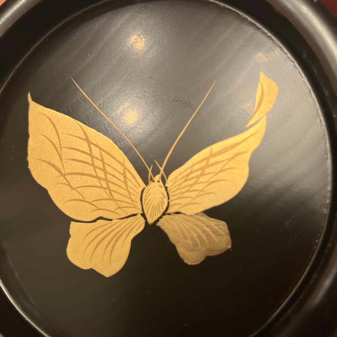 ユリコ様アンティーク明治　金彩の蝶々や牡丹の花が美し過ぎる木製輪島漆塗りお椀2客