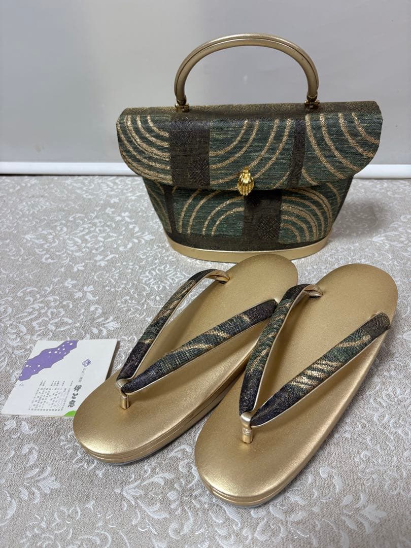 伊と忠　高級　草履バッグセット　23.5㎝　一度使用　新品同様シャンパンゴールド