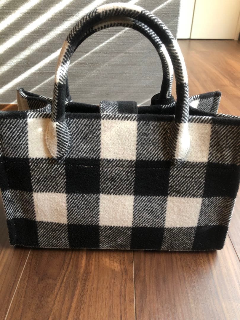 【新品未使用】ツルバイマリコオイカワ　Aimee ブロックチェック　ハンドバッグ