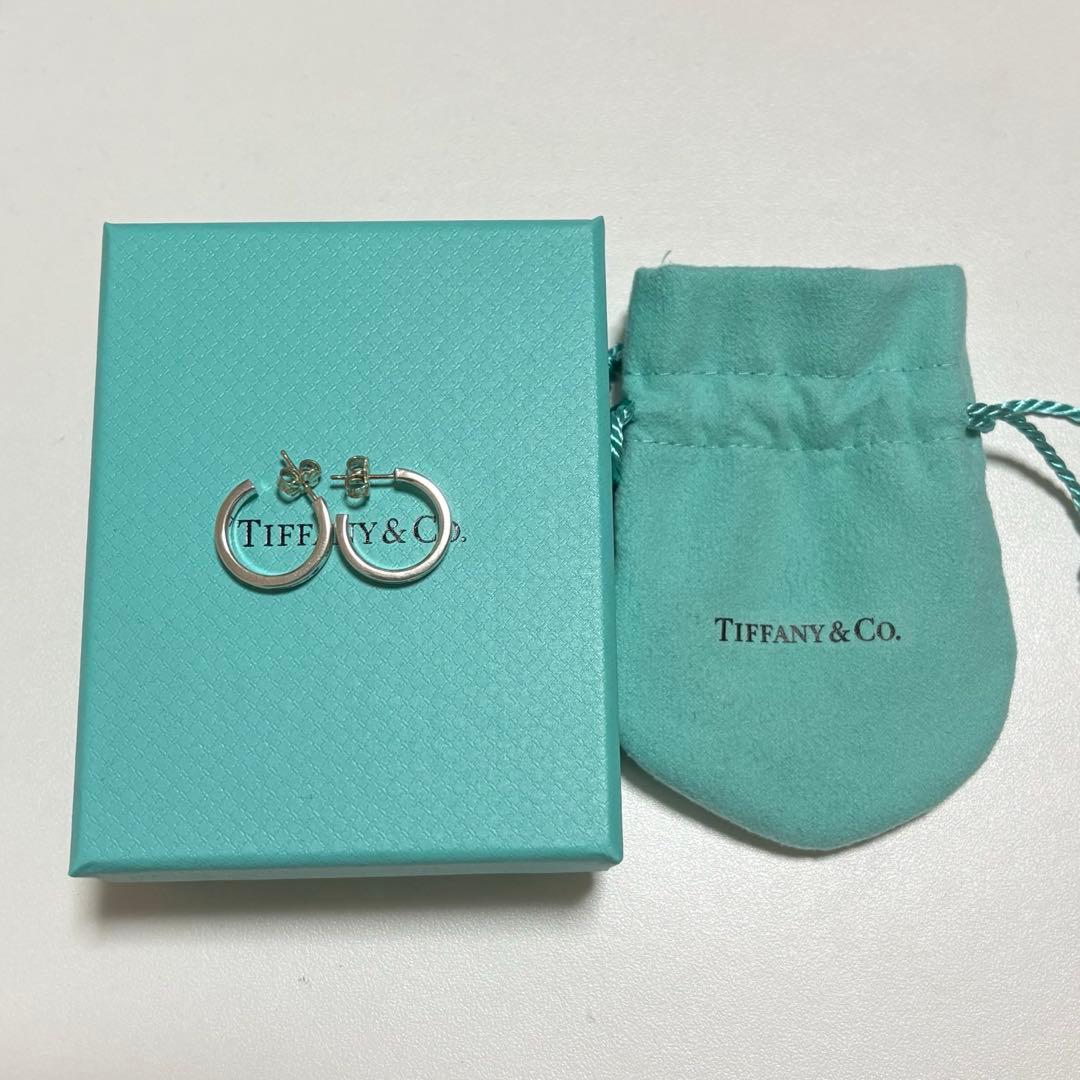 【美品】値下げ Tiffany & Co. シルバーフープピアス