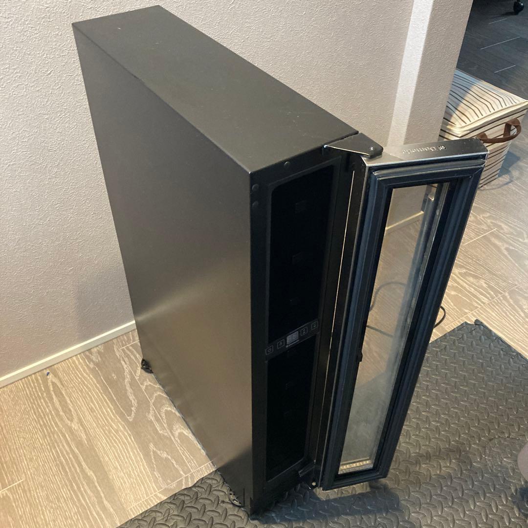 ドメスティック ワインセラー　7本収納 ブラック