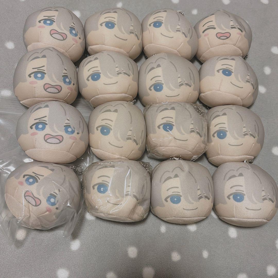 ユーリ!!! on ICE おまんじゅうにぎにぎマスコット ヴィクトル 3種