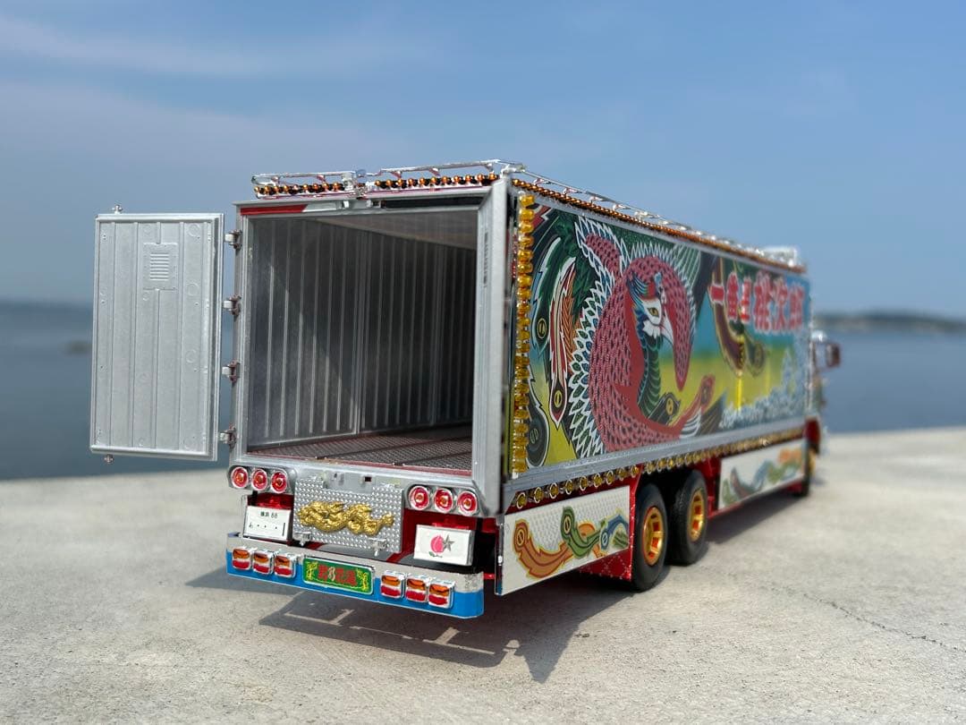 い*り様 トラック野郎一番星故郷特急便デコトラプラモデルアオシマ