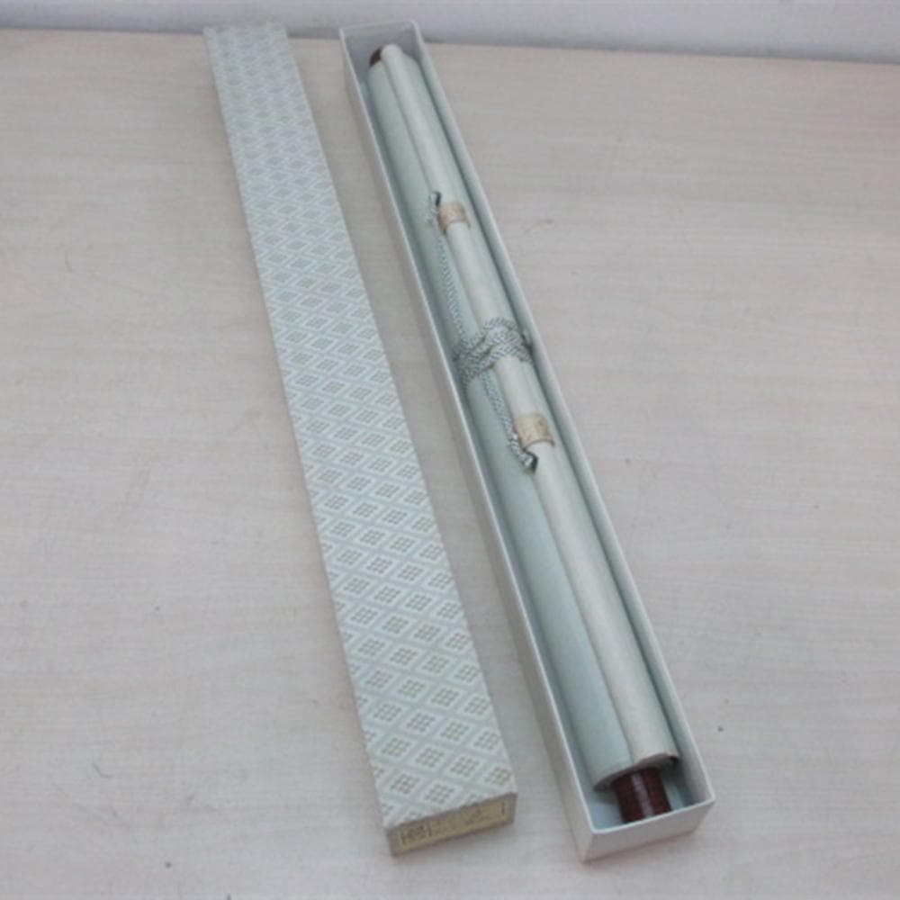 【未使用品】掛軸 鈴木銀嶺『南天に雀』日本画 紙本 箱付 掛け軸 L01413