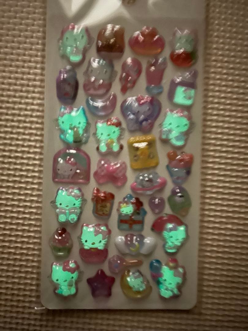 ポンポンドロップ硬質蓄光キャラクターシール80枚セット