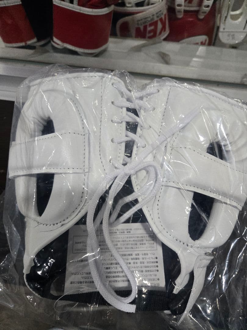 最終プライス❗❗Winning ヘッドギア ホワイト Mクリスマスギフト