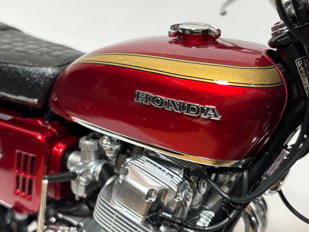 ミニチャンプス 1/6 ホンダ CB750 レッドメタリック　1968