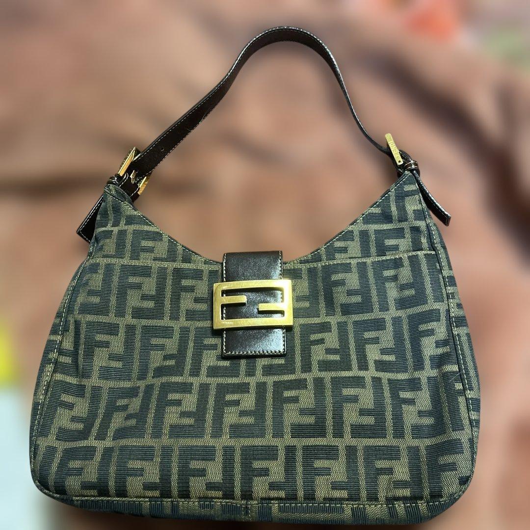 Fendi FFロゴプリント ショルダーバッグ