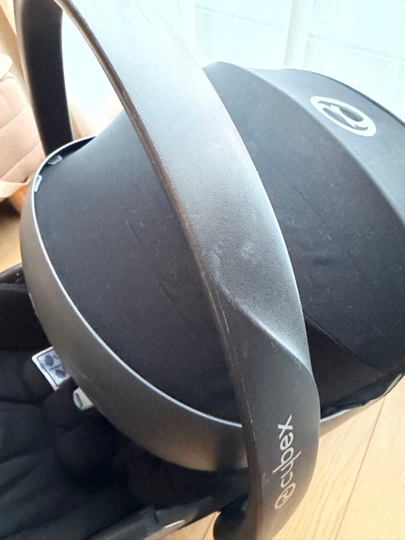 サイベックス CloudZ ベビーシート　クラウド　チャイルドシート　cybex