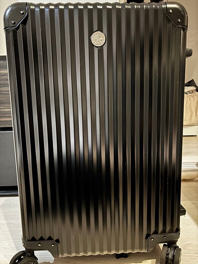 【じぇい】メルセデスベンツ　AMG キャリーケース