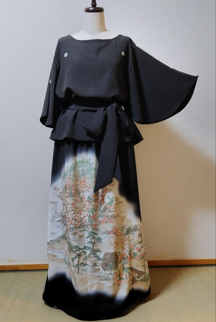 B2064 留袖リメイク袖広がりデザインフォーマルパーティードレス