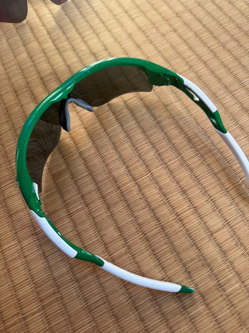 スポーツサングラス グリーン ホワイト 交換レンズ付き