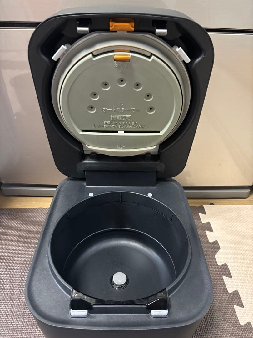 [倉庫処分セール]HITACHI 炊飯器 RZ-W100GM -2023年製