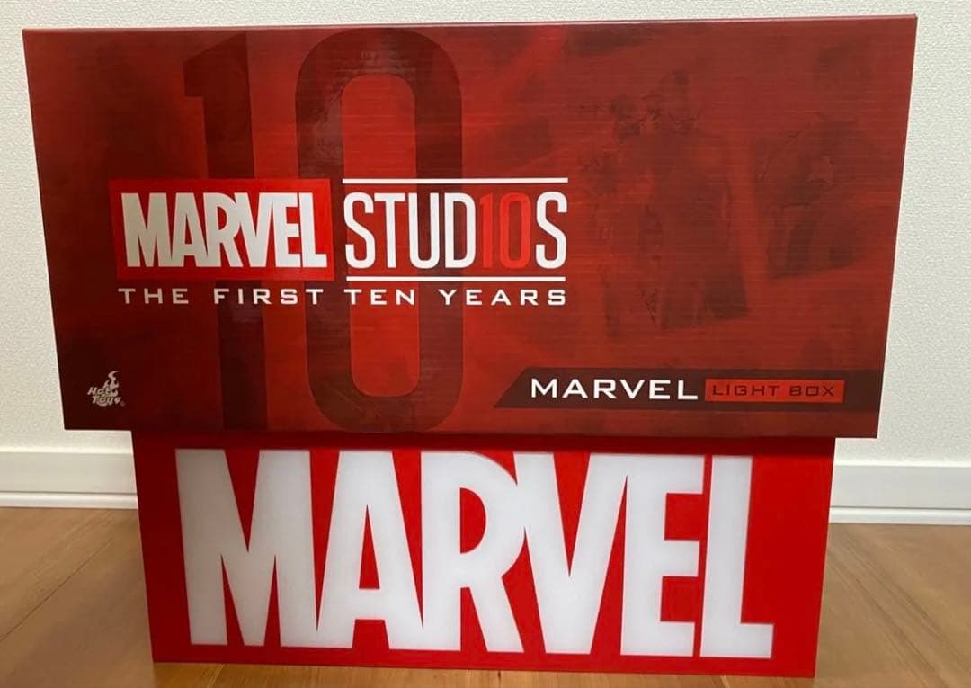 MARVEL 10周年 ホットトイズ・ライトボックスマーベルロゴライトボックス
