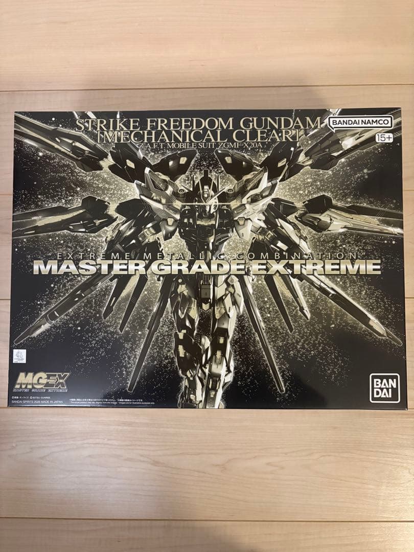 新品未使用 MGEX 1/100 ストライクフリーダムガンダム メカニカルクリア
