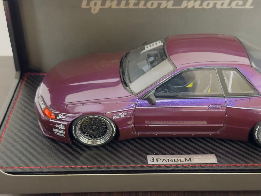 イグニッションモデル 1/18 GT-R BNR32