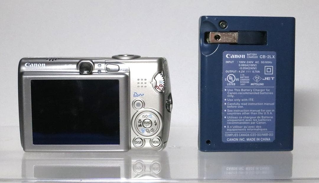 IXY DIGITAL 810 IS 動作品　バッテリー、充電器付属