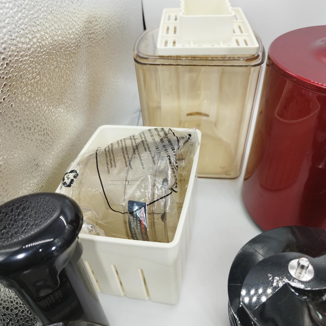 美品　Hurom　スロージューサー　H-AA-RBA17　ヒューロム　レッド