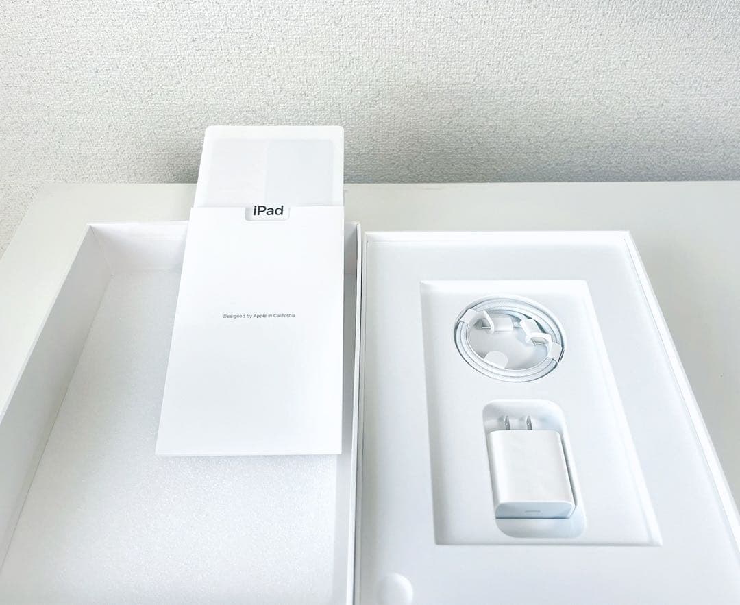 【美品】iPad 第10世代 Wi-Fi 64GB シルバー｜箱・付属品完備