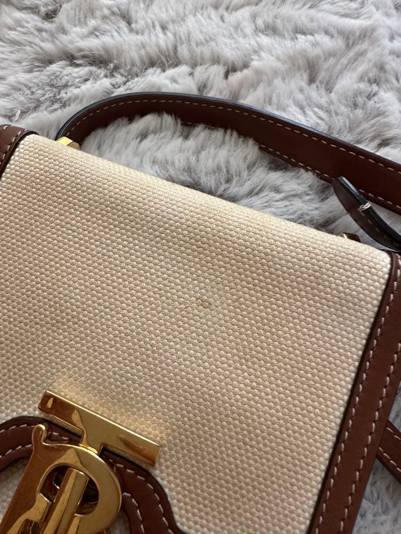 メ*読様 BURBERRY バーバリー TB ショルダーバッグ