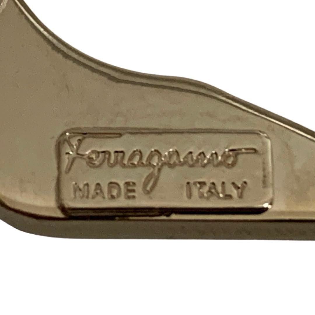 Farragamo VINTAGE ITALY製 パンプスデザイン ピンブローチ