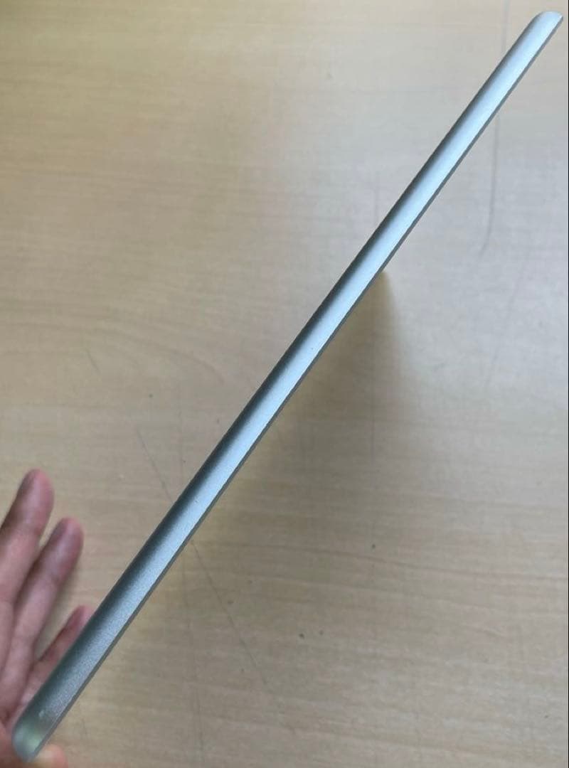 iPad 第6世代　A1893　Wi-Fiモデル　シルバー　32GB #E