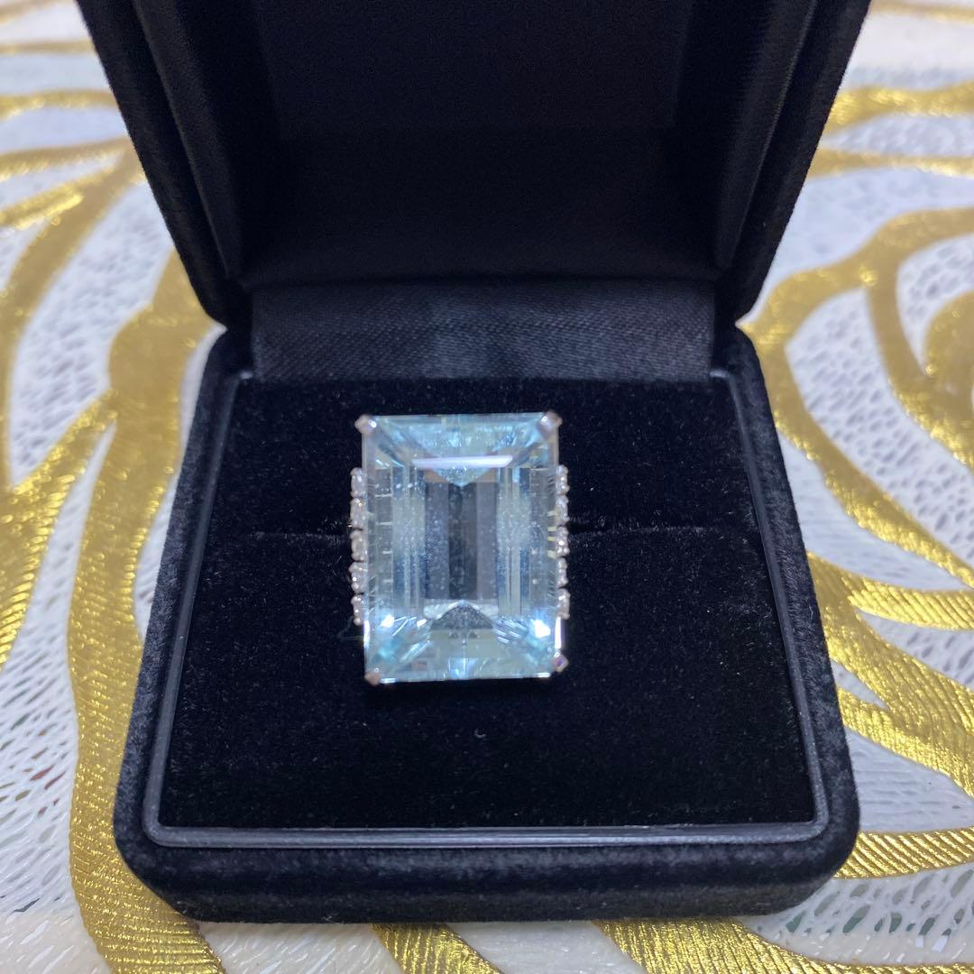 大粒アクアマリン13.88 ダイヤ0.31 プラチナ900リング　超お買い得