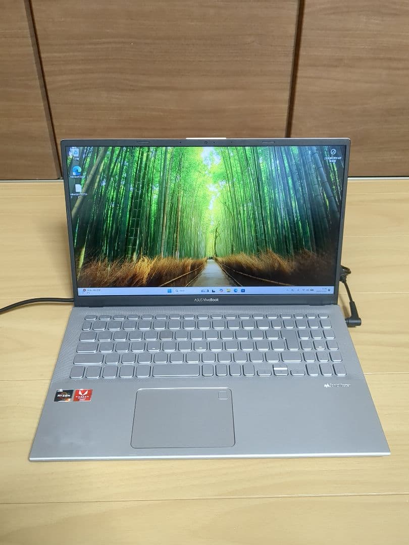 VivoBook 15 X512DA Ryzen 5 8GB・256GBSSD