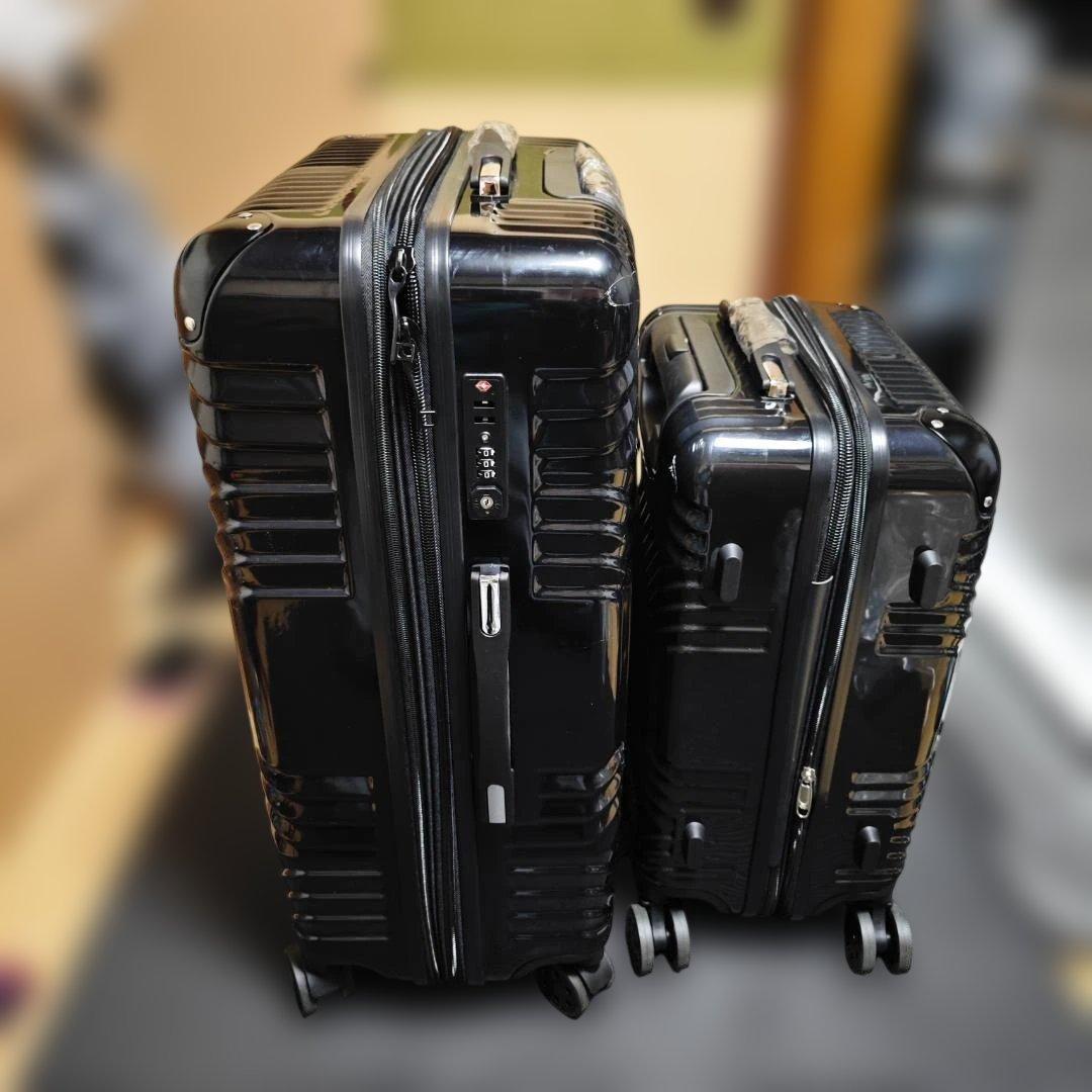 新品 スーツケース 2点セットブラック 拡張機能付き TSAロック搭載