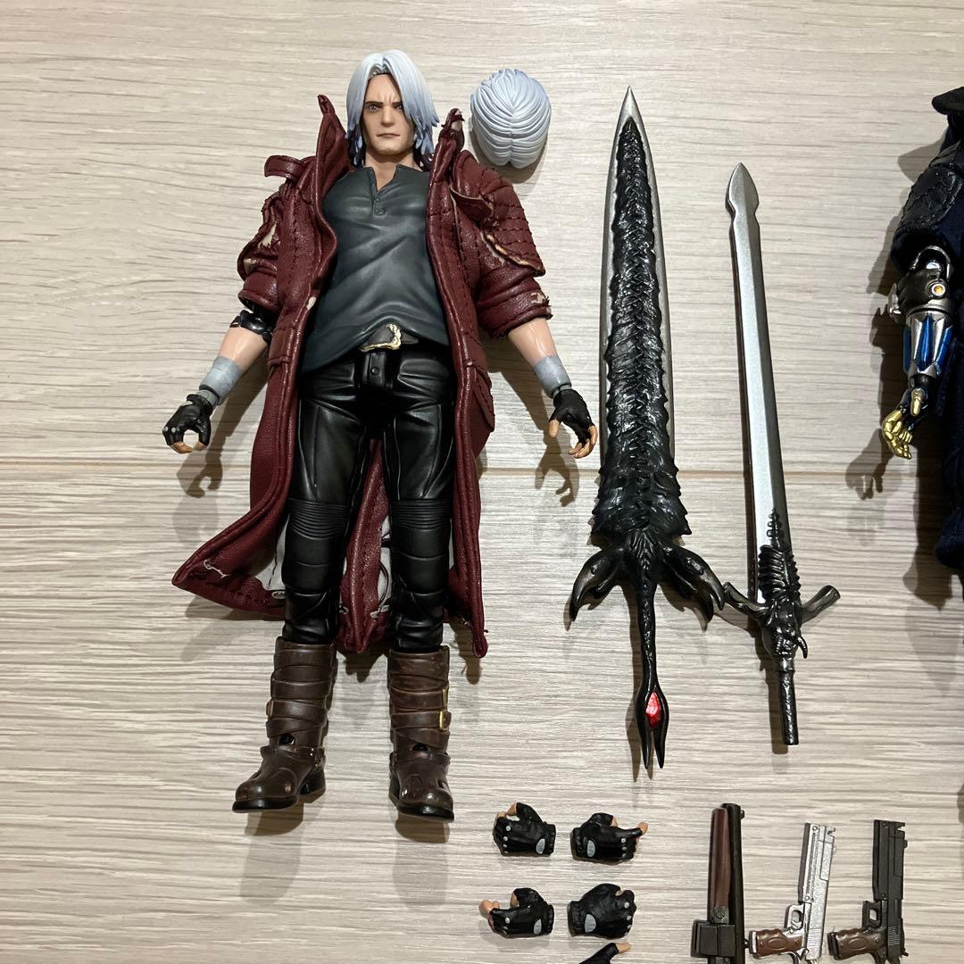 千値練 Devil May Cry 　ネロ　ダンテ　デビルメイクライ　フィギュア