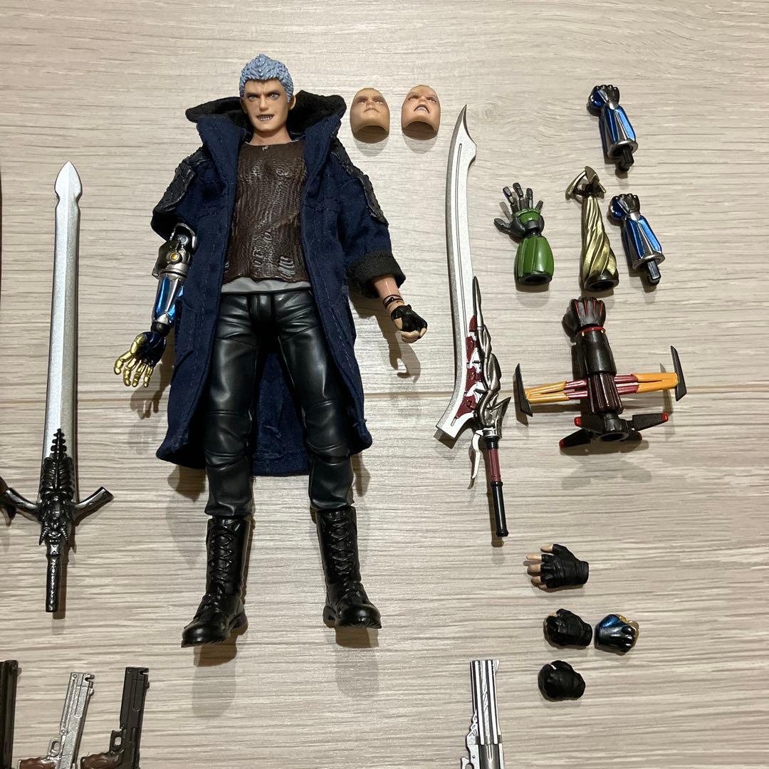 千値練 Devil May Cry 　ネロ　ダンテ　デビルメイクライ　フィギュア