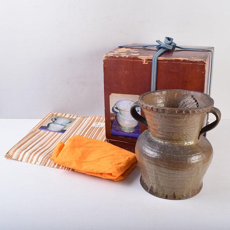 壺屋焼　爍山銘　内魚刻　双耳壷　花瓶　時代箱　M　R9056H