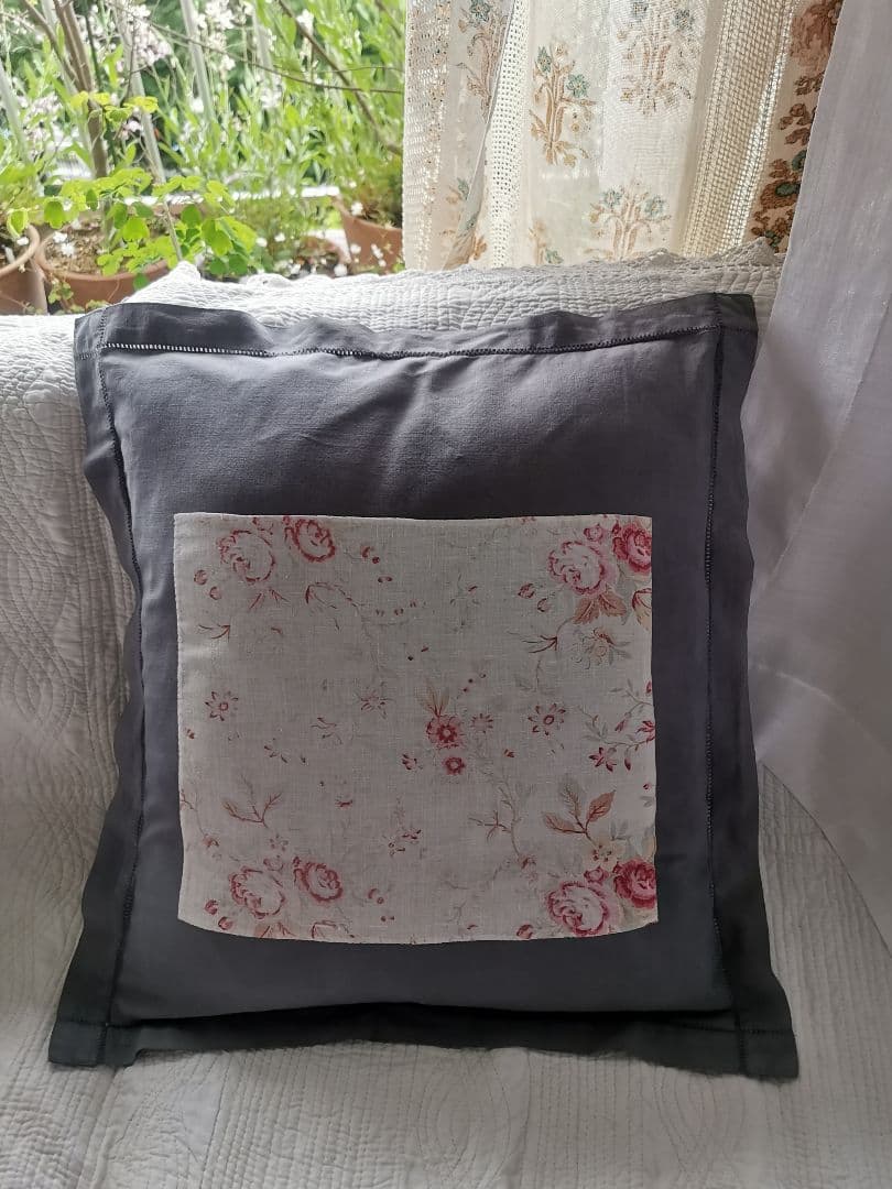 アンティーク フレンチ花柄薔薇ファブリックリネン ヘム刺繍グレークッションカバー
