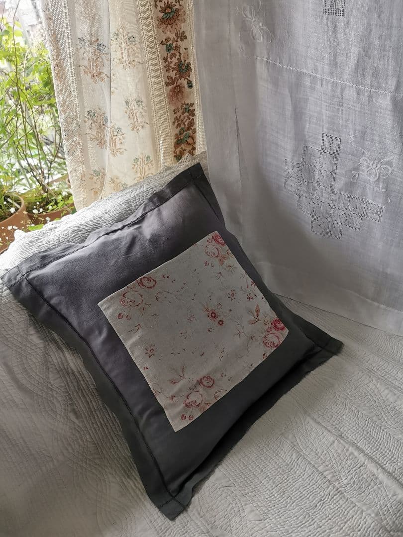 アンティーク フレンチ花柄薔薇ファブリックリネン ヘム刺繍グレークッションカバー