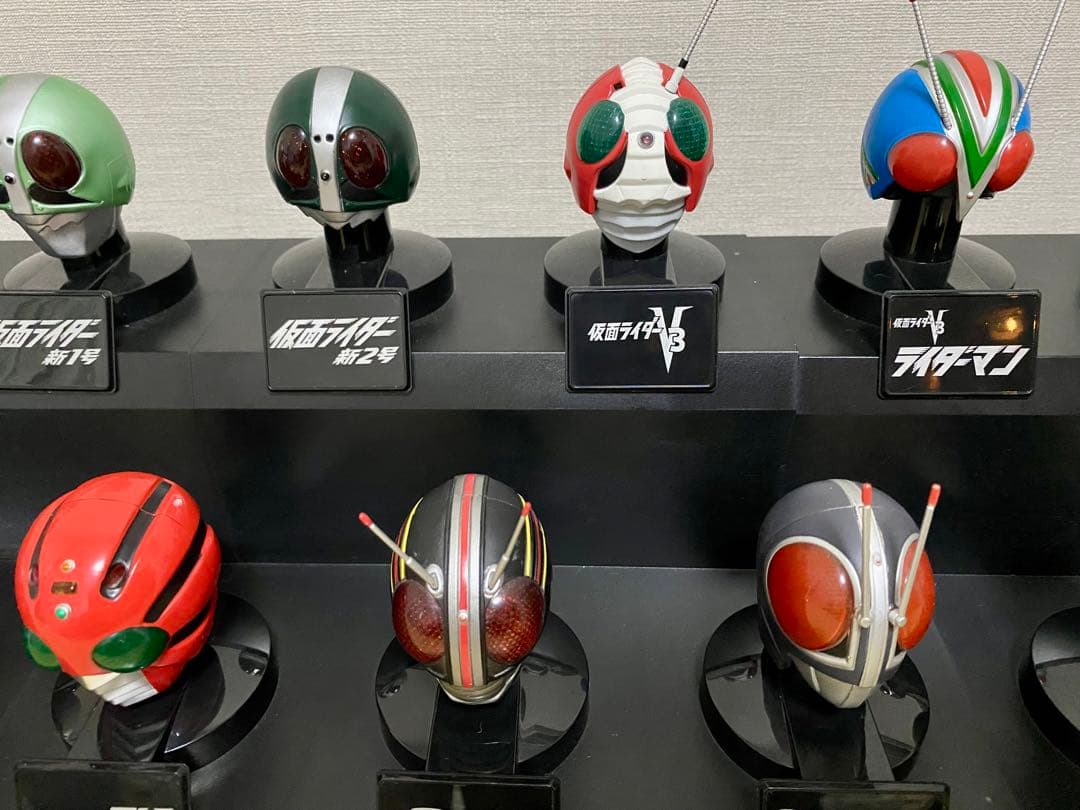 仮面ライダー マスクコレクション プレミアム発光台座ディスプレイ〜序章〜