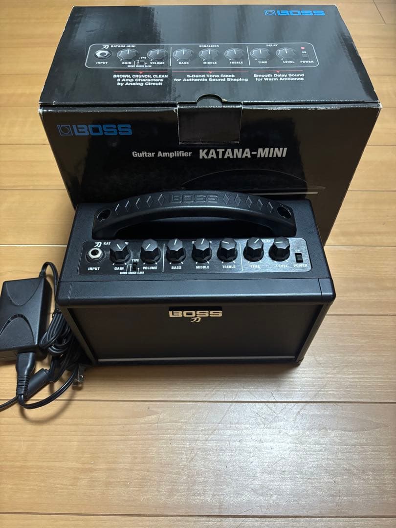 BOSS KATANA-MINI ギターアンプ　別売りアダプター付