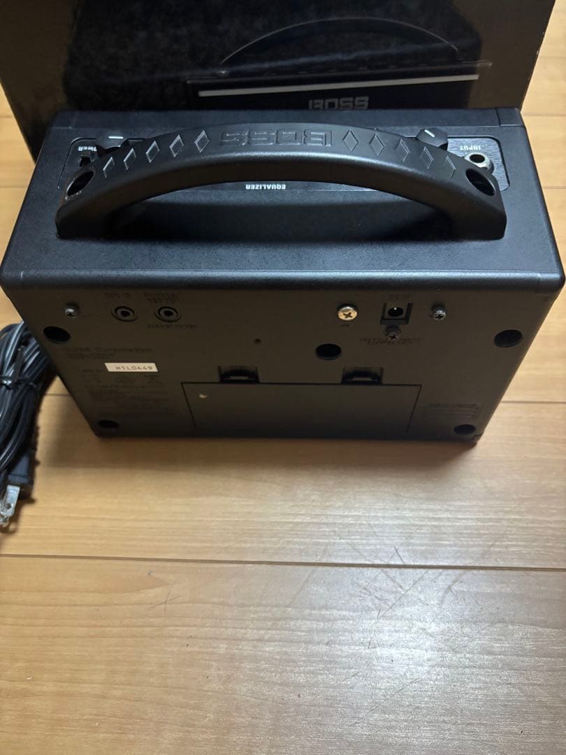 BOSS KATANA-MINI ギターアンプ　別売りアダプター付