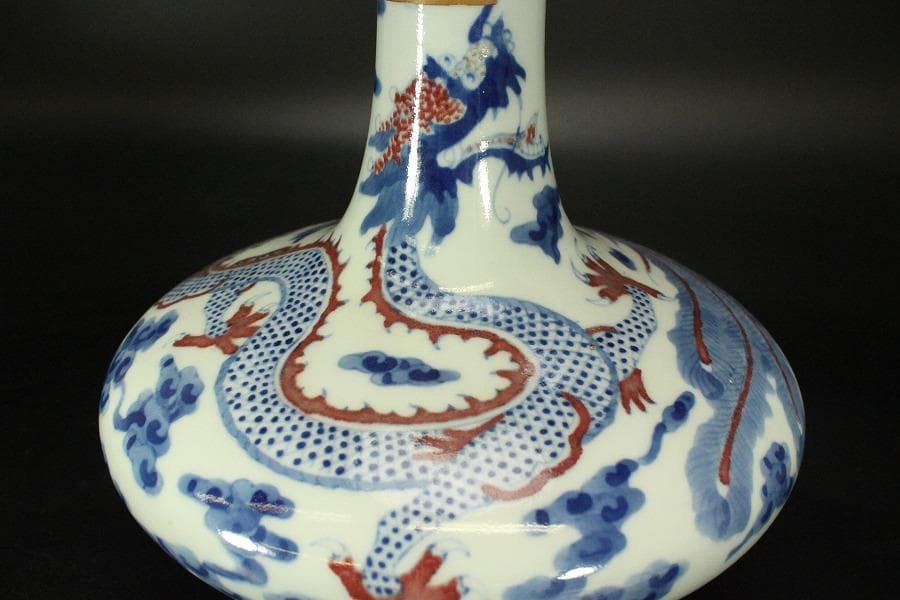 中国美術 龍模様 古い 花瓶(ZE510)