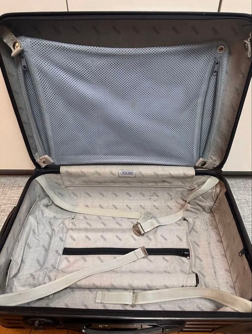 リモワ　サルサ　ブラック　スーツケース　機内持込可　35L