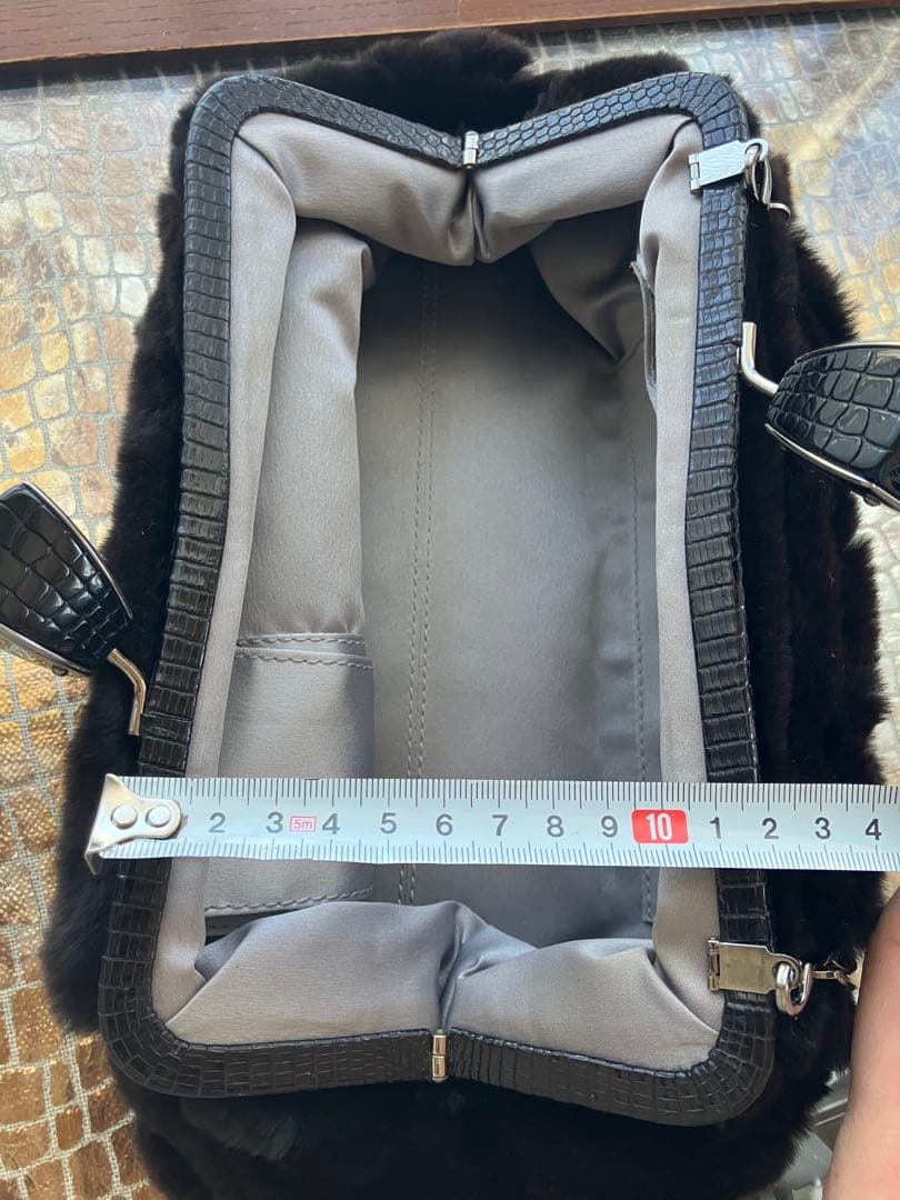 Ferragamo パーティーバッグ 黒 ファー　リザード　ミンク