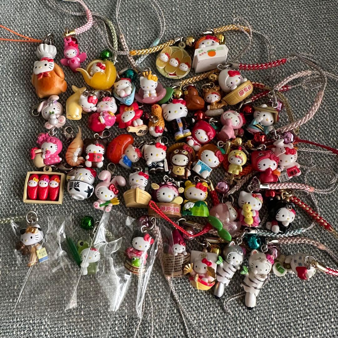 ご当地キティ　ハローキティ根付け　ストラップ　 大量　まとめ売り