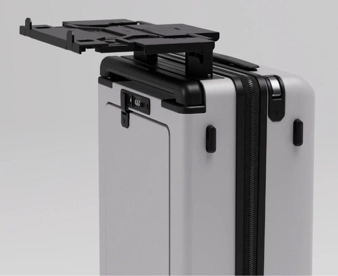 TRAMORA Carry On Pro 未使用 ホワイト キャリーケース