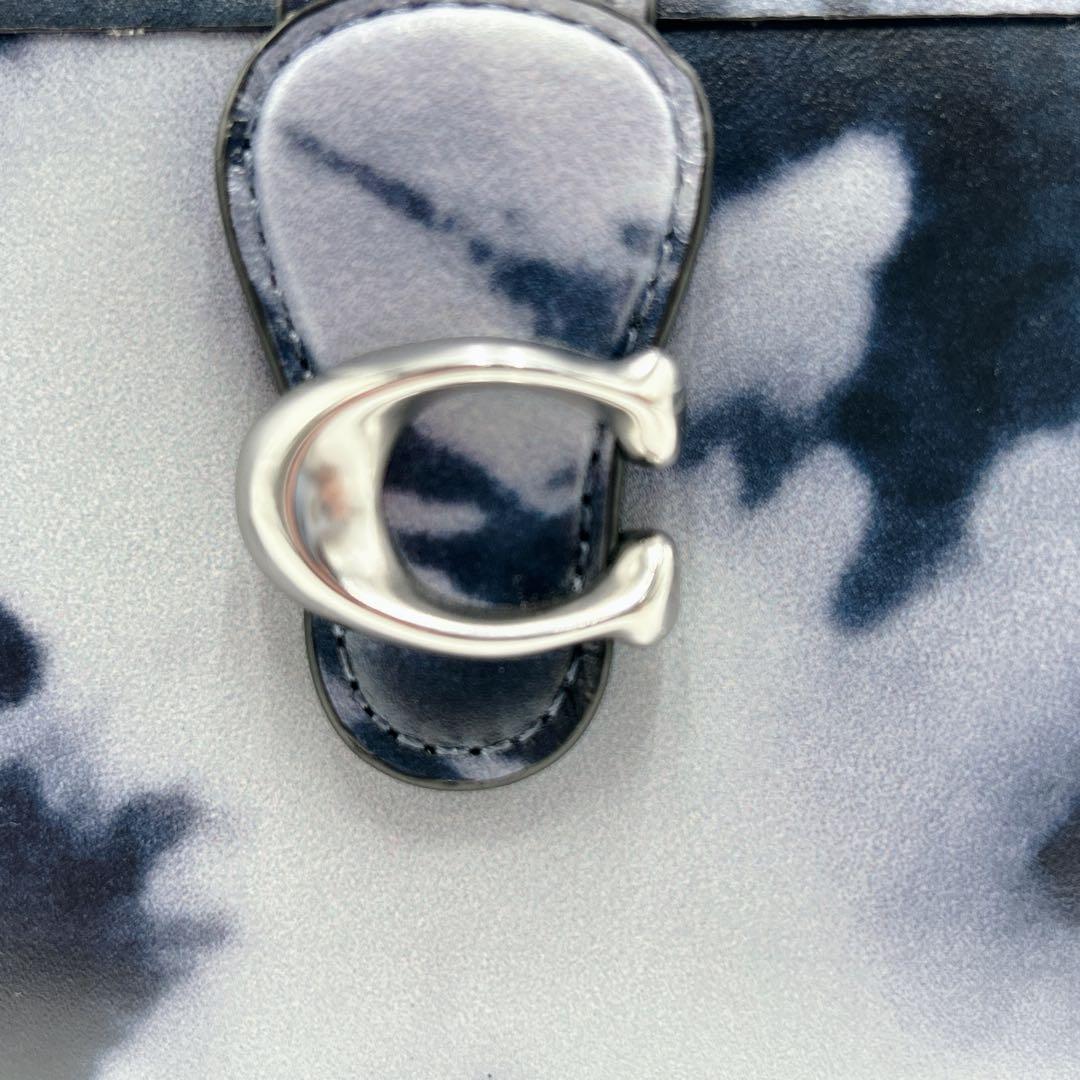 ✨未使用級✨COACH タビーミディアム ウォレット ミッドナイトネイビー