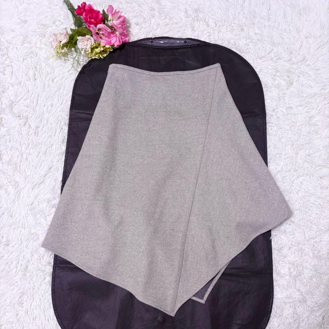 【美品】ブルネロクチネリ　カシミヤ混　アシンメトリー　フレア　ひざ丈スカート　M