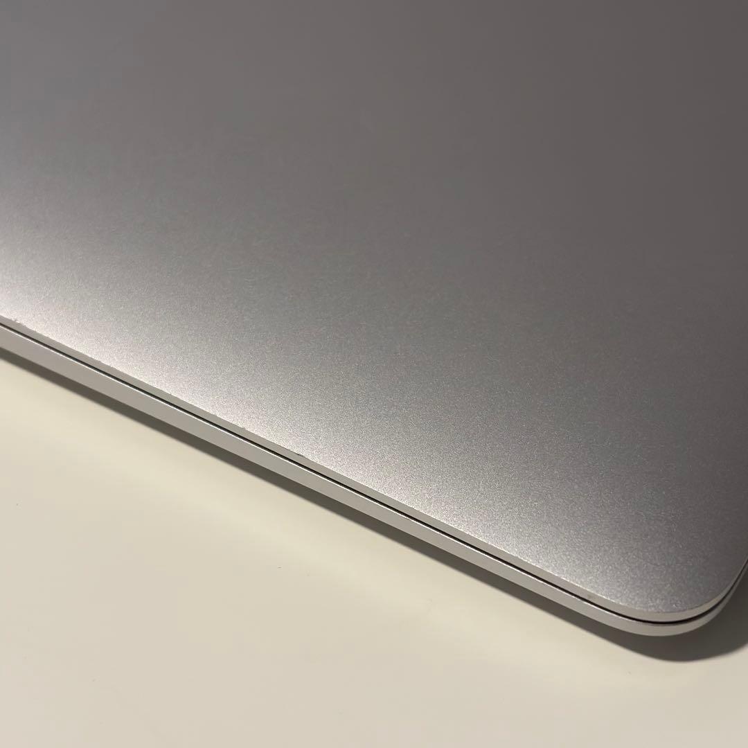 Apple MacBook Air 2019 128GB 8GBメモリ