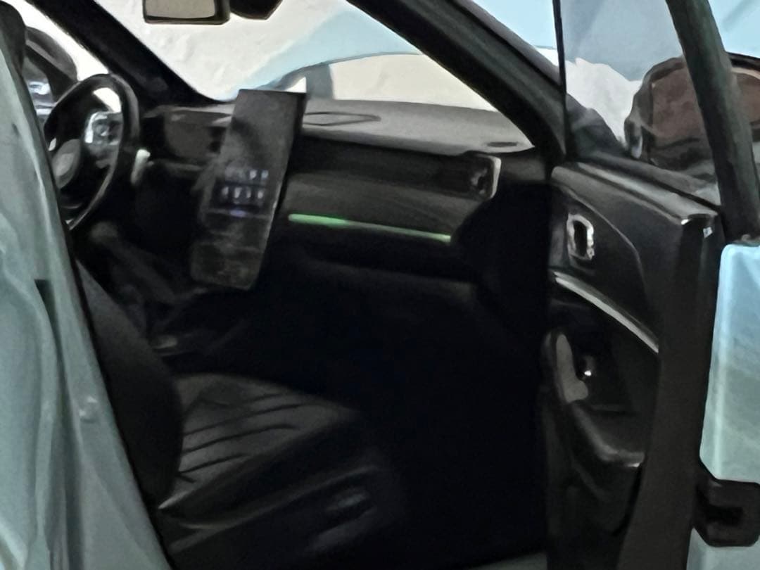 ホンダ HONDA e:NP1 ミニカー 1/18