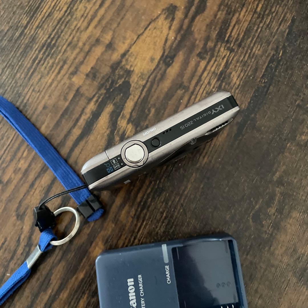 Canon IXY Digital 220 IS コンパクトデジタルカメラ