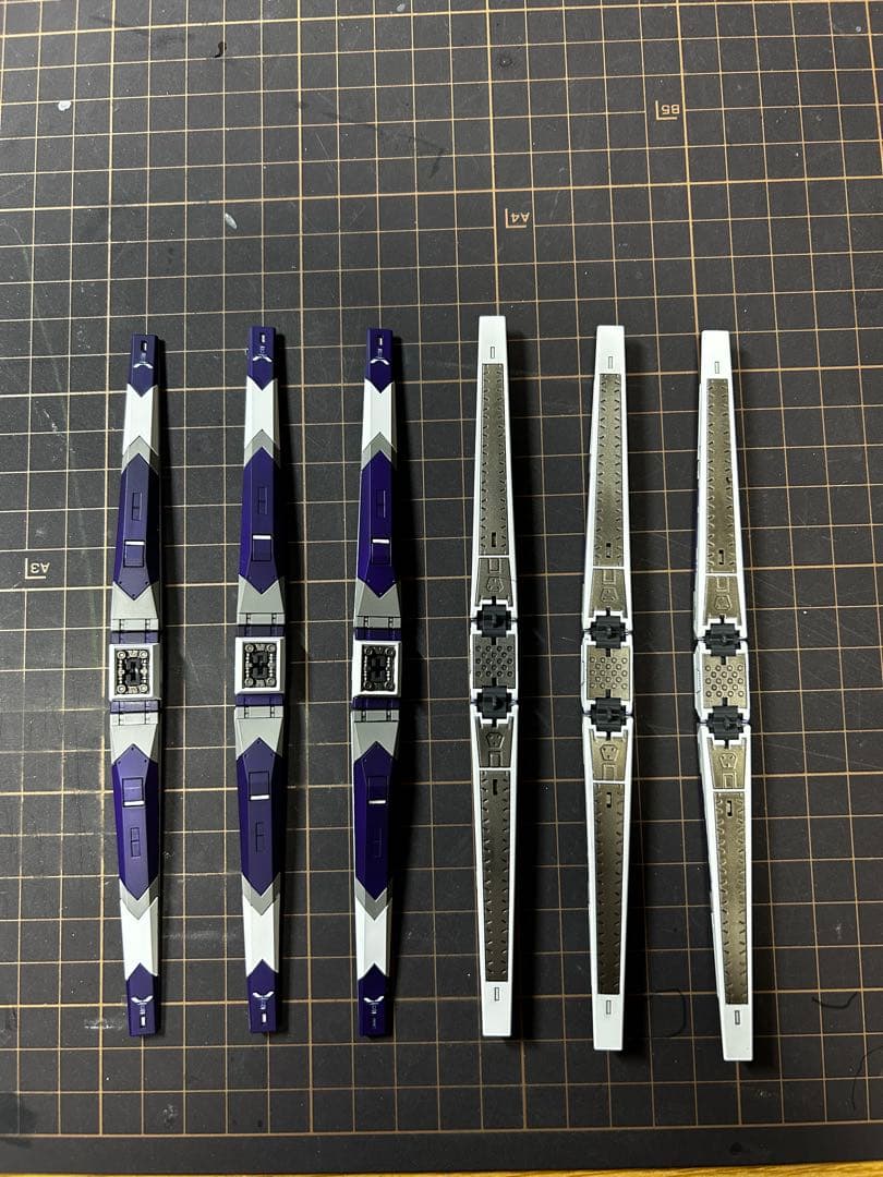 RG hi-νガンダム 全塗装完成品